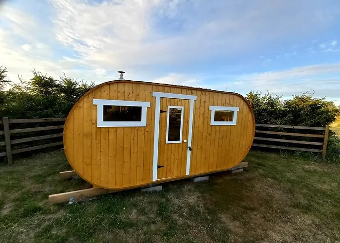 Taehtheina Residents Vormsi Saarel *